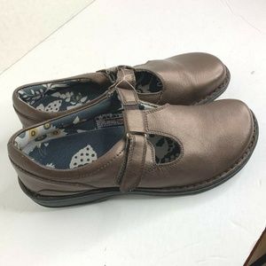PW Minor Womens Sz 9.5 Bronze Mary Jane Shoes 5143